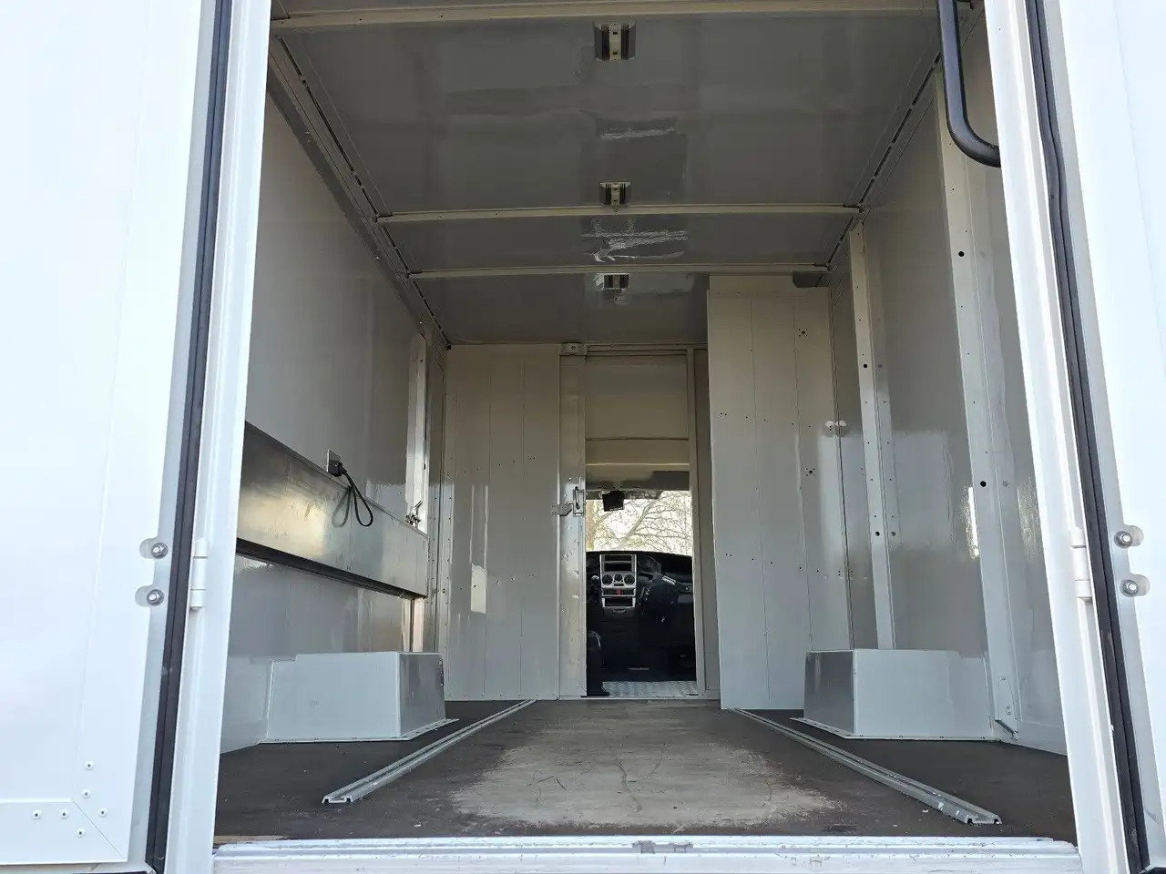 Αυτοκινούμενη καντίνα Iveco C30C/ FOODTRUCK/ Daily: φωτογραφία 9 Αυτοκινούμενη καντίνα Iveco C30C/ FOODTRUCK/ Daily: φωτογραφία 9