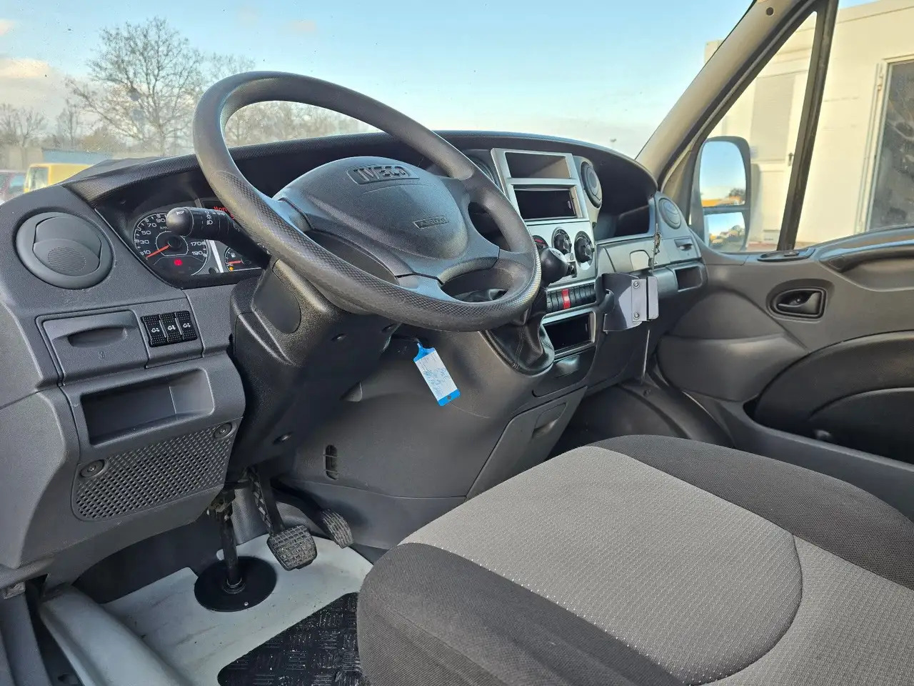 Αυτοκινούμενη καντίνα Iveco C30C/ FOODTRUCK/ Daily: φωτογραφία 11 Αυτοκινούμενη καντίνα Iveco C30C/ FOODTRUCK/ Daily: φωτογραφία 11