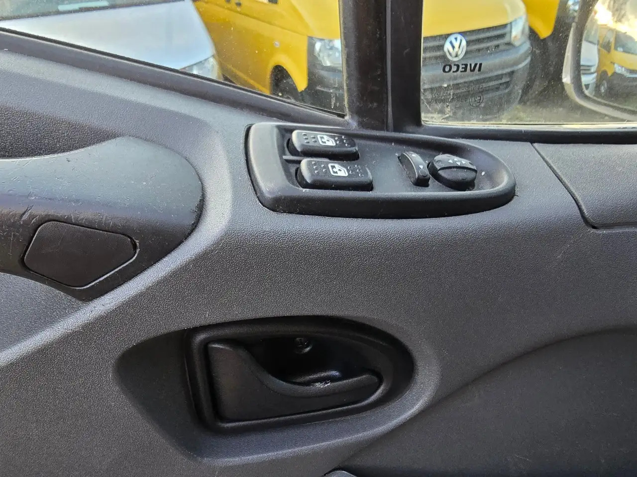 Αυτοκινούμενη καντίνα Iveco C30C/ FOODTRUCK/ Daily: φωτογραφία 13 Αυτοκινούμενη καντίνα Iveco C30C/ FOODTRUCK/ Daily: φωτογραφία 13