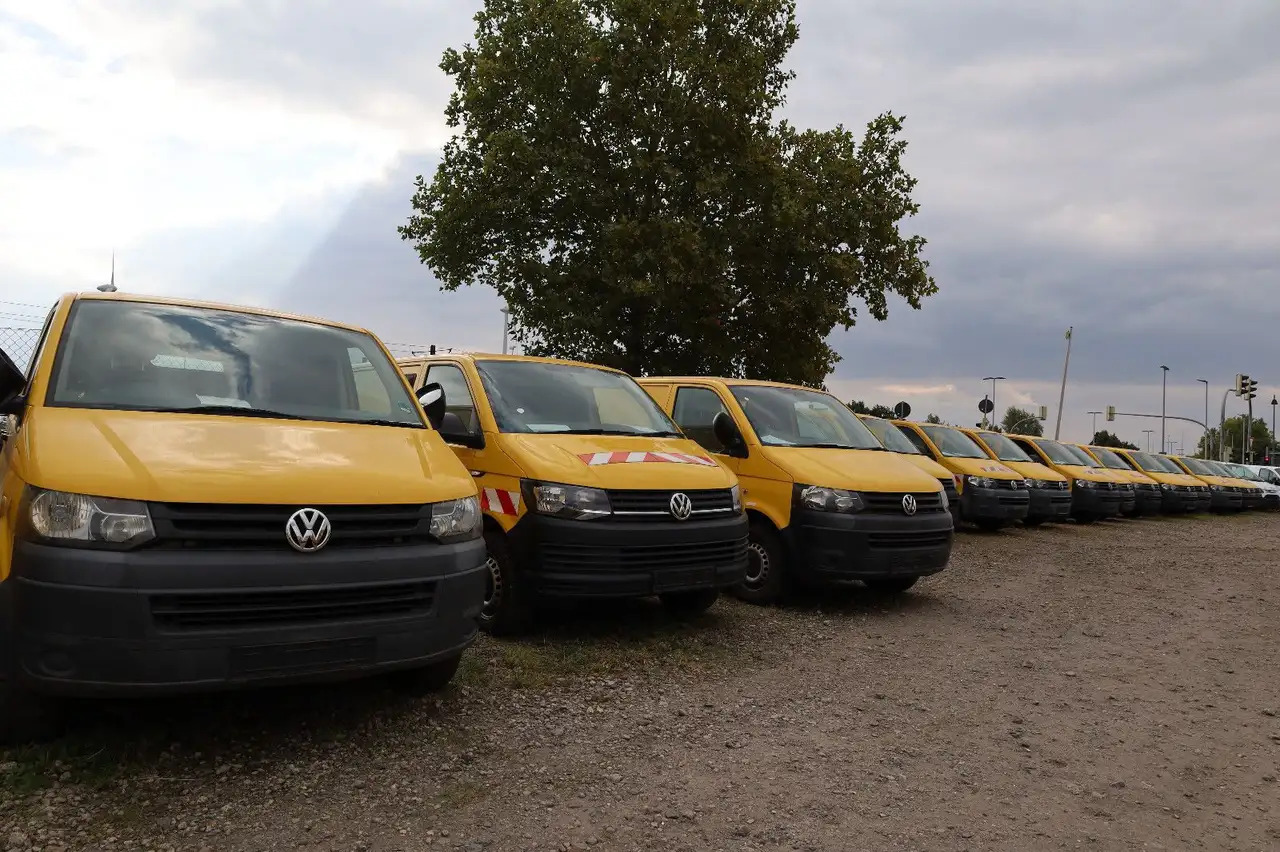 Volkswagen T5 Transporter/ 2.0 TDI/EU5/Werkstattfahrzeug - Βαν, Κοινοτικο όχημα/ Ειδικό όχημα: φωτογραφία 1 Volkswagen T5 Transporter/ 2.0 TDI/EU5/Werkstattfahrzeug - Βαν, Κοινοτικο όχημα/ Ειδικό όχημα: φωτογραφία 1