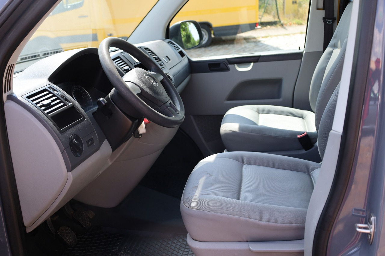 Volkswagen T5 Transporter Kasten-Kombi 2.0 TDI/EU5/5-Sitze - Επιβατικό βαν: φωτογραφία 5 Volkswagen T5 Transporter Kasten-Kombi 2.0 TDI/EU5/5-Sitze - Επιβατικό βαν: φωτογραφία 5