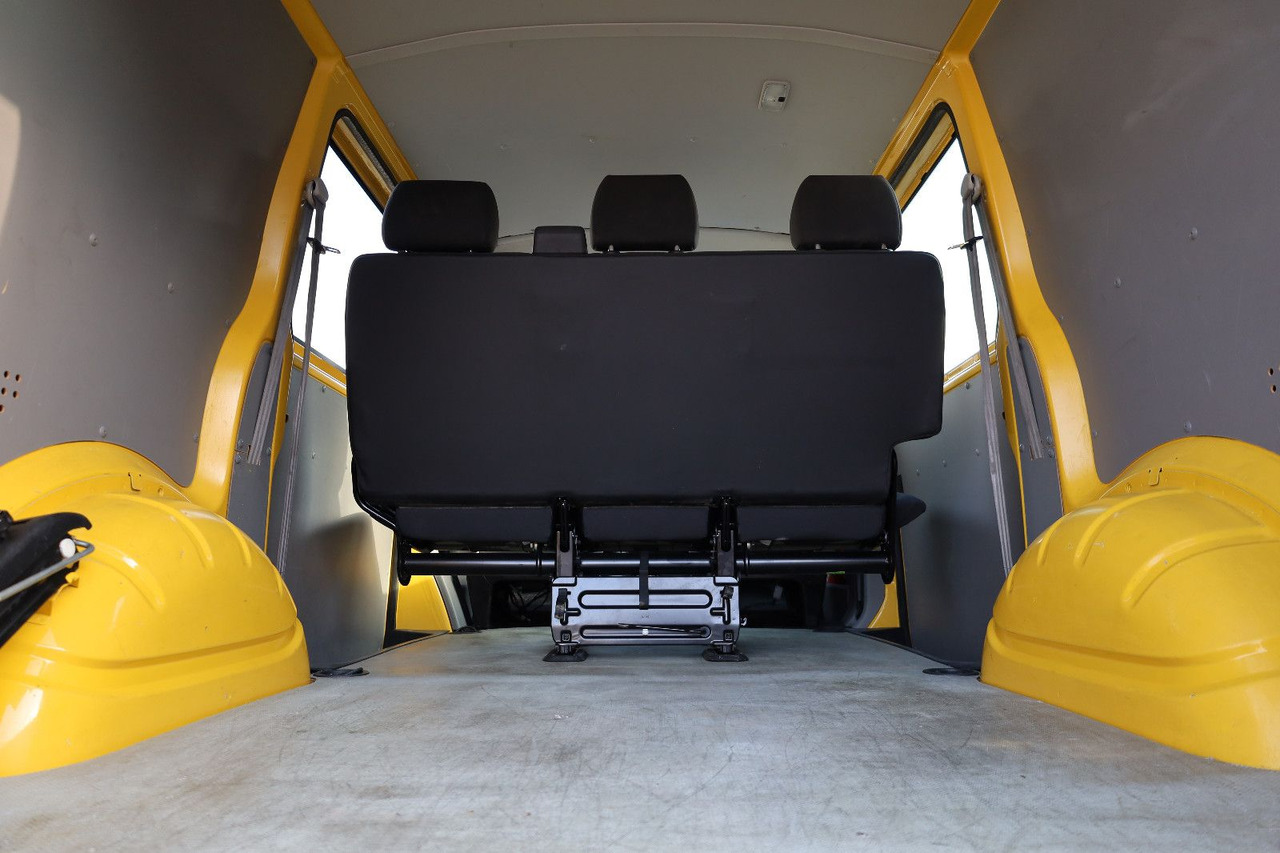 Volkswagen T5 Transporter Kasten-Kombi 2.0 TDI/EU5/5-Sitze - Επιβατικό βαν: φωτογραφία 5 Volkswagen T5 Transporter Kasten-Kombi 2.0 TDI/EU5/5-Sitze - Επιβατικό βαν: φωτογραφία 5