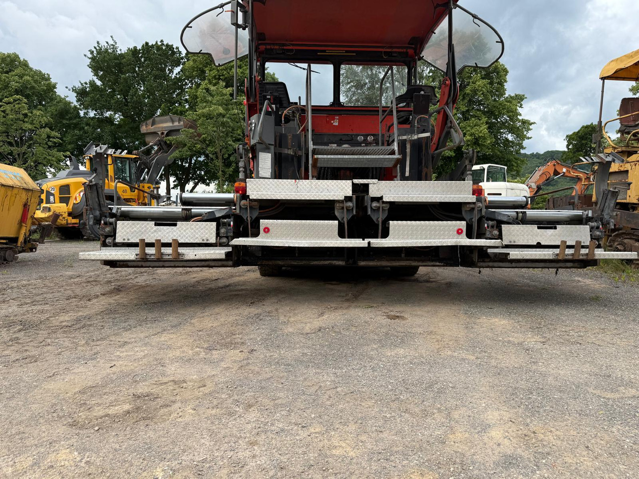 Διαστρωτήρας ασφάλτου Demag-Dynapac DF135P powerfull 4-axle-paver: φωτογραφία 10