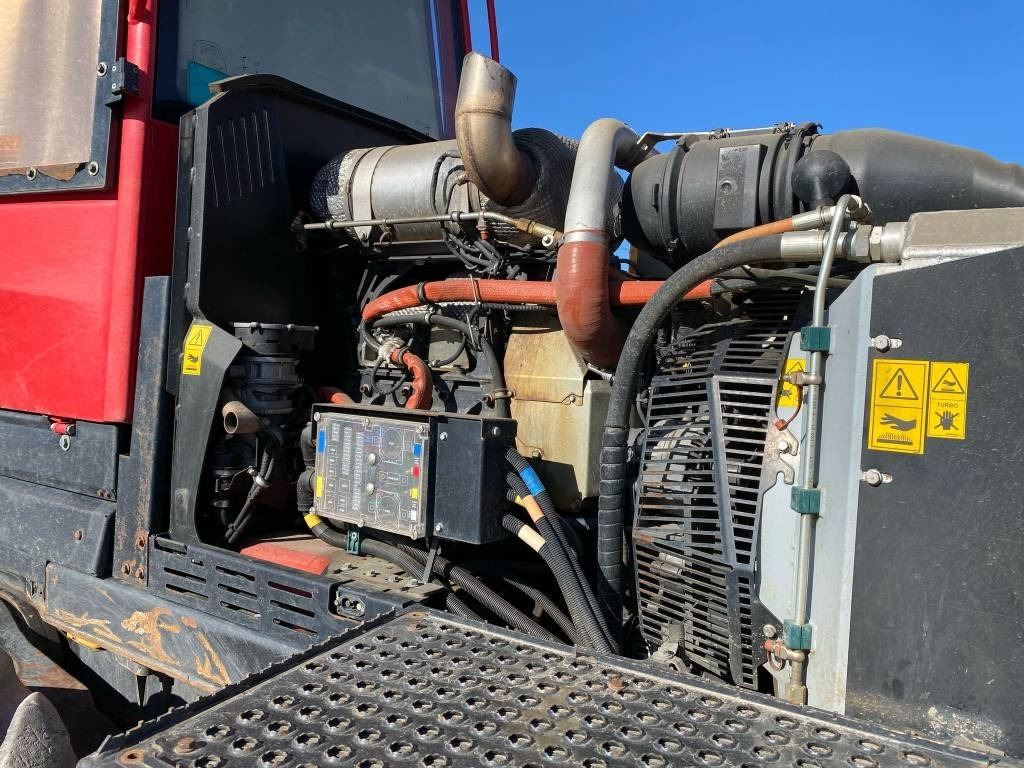 Λαστιχοφόρα προωθητικo - forwarder Komatsu 875: φωτογραφία 18 Λαστιχοφόρα προωθητικo - forwarder Komatsu 875: φωτογραφία 18