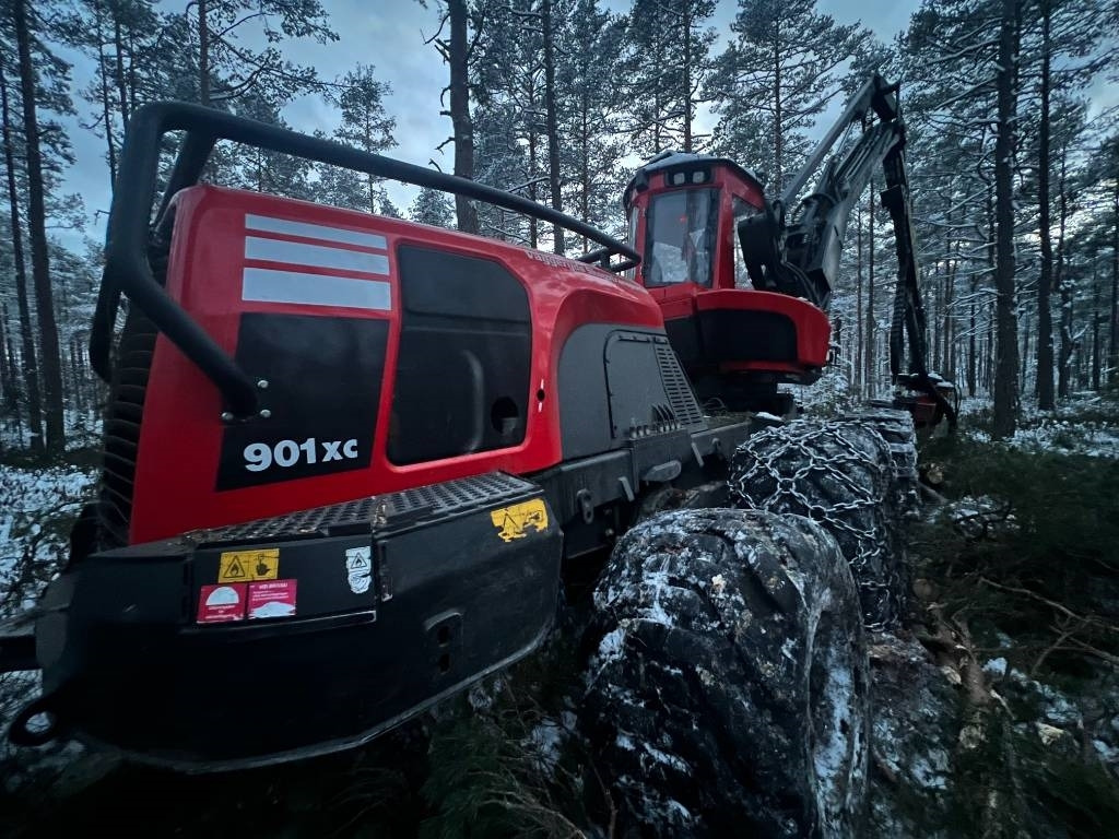 Komatsu 901xc - Συλλεκτική μηχανή - forest harvester: φωτογραφία 2 Komatsu 901xc - Συλλεκτική μηχανή - forest harvester: φωτογραφία 2
