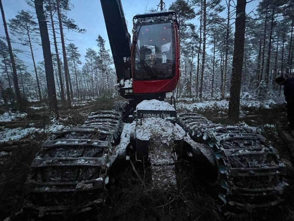 Komatsu 901xc - Συλλεκτική μηχανή - forest harvester: φωτογραφία 3 Komatsu 901xc - Συλλεκτική μηχανή - forest harvester: φωτογραφία 3