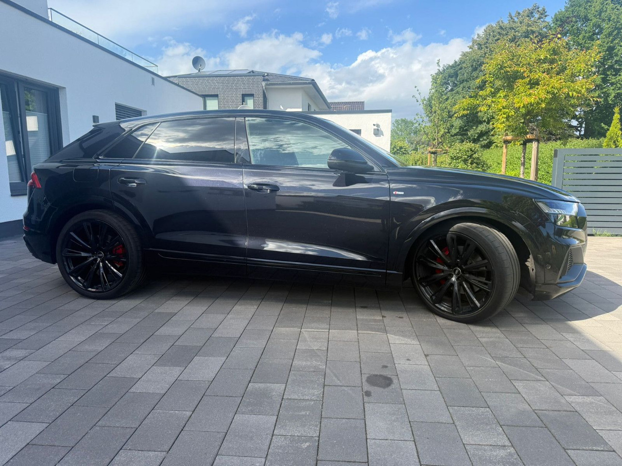 Audi Q8 50 TDI quattro S-Line 1. Hand Vollausstattung - SUV: φωτογραφία 4 Audi Q8 50 TDI quattro S-Line 1. Hand Vollausstattung - SUV: φωτογραφία 4