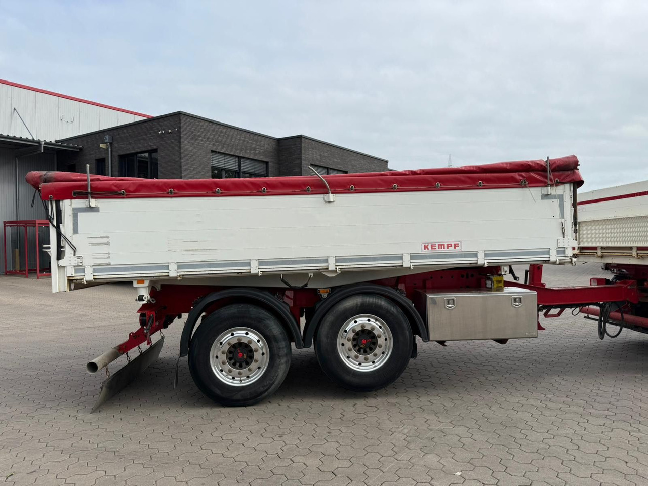 DAF CF 480 FAN 6x2 Dreiseitenkipper Inkl. Anhänger - Φορτηγό ανατρεπόμενο: φωτογραφία 4 DAF CF 480 FAN 6x2 Dreiseitenkipper Inkl. Anhänger - Φορτηγό ανατρεπόμενο: φωτογραφία 4