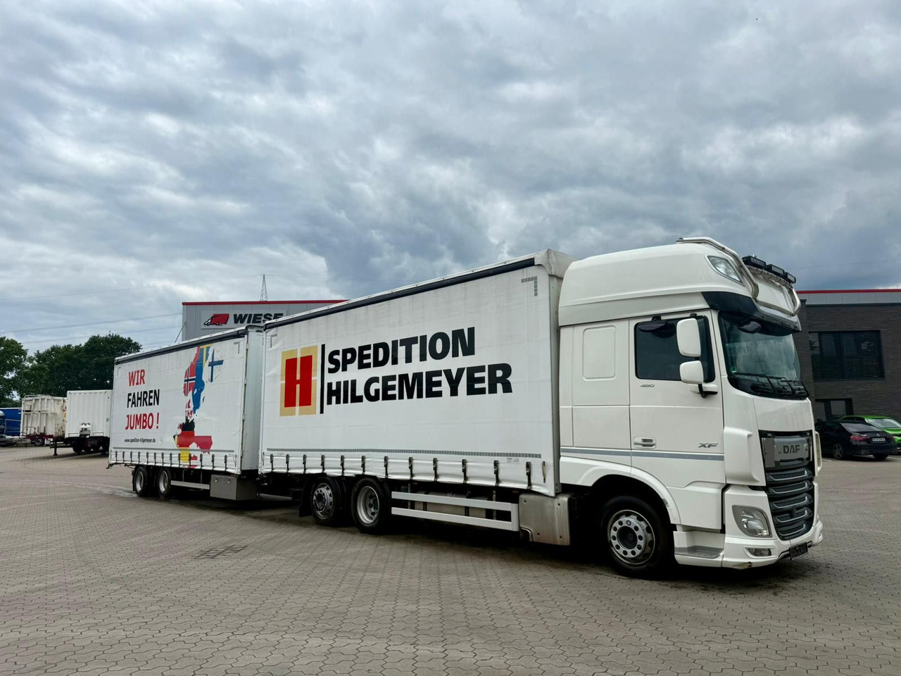 DAF XF 480 FAN LowDeck 6x2 Jumbo Inklusive Anhänger - Φορτηγό μουσαμάς, Τρέιλερ κουρτίνα: φωτογραφία 1 DAF XF 480 FAN LowDeck 6x2 Jumbo Inklusive Anhänger - Φορτηγό μουσαμάς, Τρέιλερ κουρτίνα: φωτογραφία 1