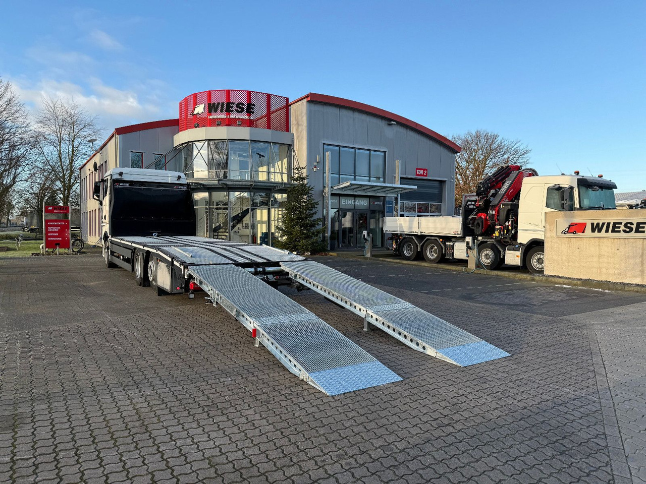 MAN Baumaschinen- Arbeitsbühnentransporter Rampen - Φορτηγό αυτοκινητάμαξα: φωτογραφία 1 MAN Baumaschinen- Arbeitsbühnentransporter Rampen - Φορτηγό αυτοκινητάμαξα: φωτογραφία 1