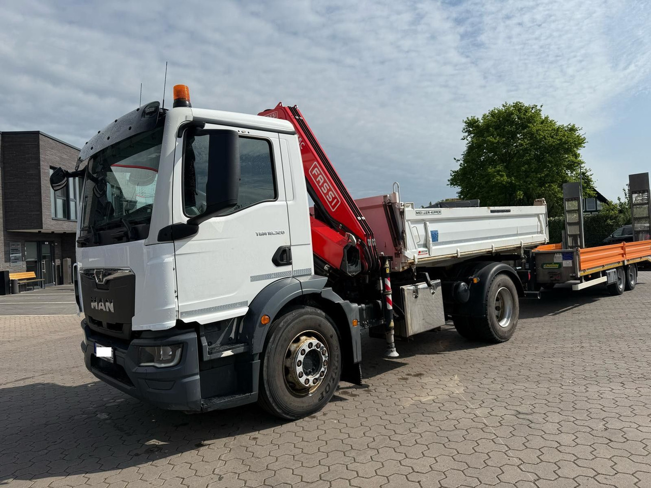 MAN TGM 18.320 4x2 BB mit Fassi F135 Kipper Kran - Φορτηγό ανατρεπόμενο, Φορτηγό με γερανό: φωτογραφία 2 MAN TGM 18.320 4x2 BB mit Fassi F135 Kipper Kran - Φορτηγό ανατρεπόμενο, Φορτηγό με γερανό: φωτογραφία 2