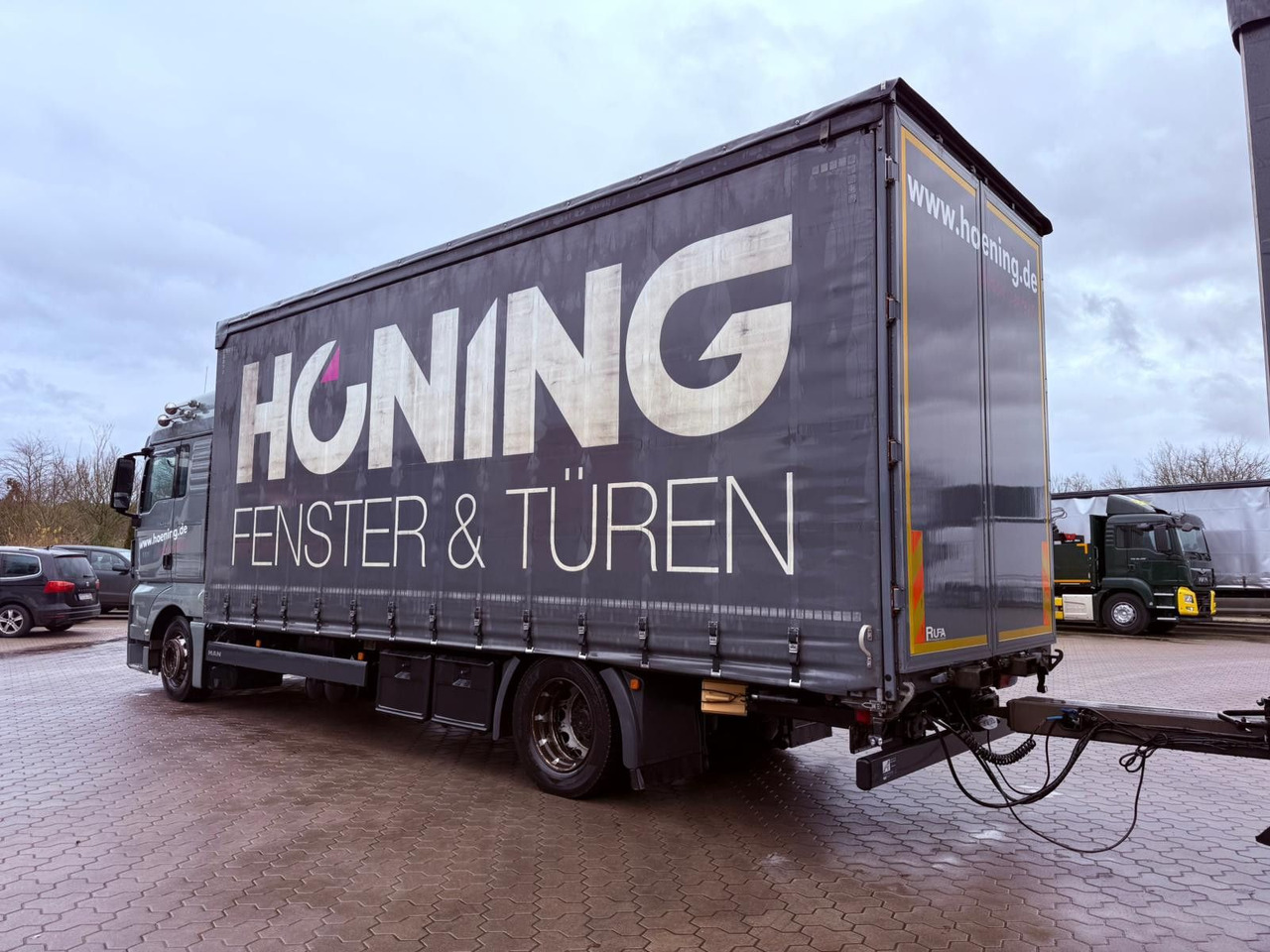 MAN TGX 18.440 LL Volumen LKW mit Staplerhalterung MAN TGX 18.440 LL Volumen LKW mit Staplerhalterung - Φορτηγό μουσαμάς: φωτογραφία 3 MAN TGX 18.440 LL Volumen LKW mit Staplerhalterung MAN TGX 18.440 LL Volumen LKW mit Staplerhalterung - Φορτηγό μουσαμάς: φωτογραφία 3