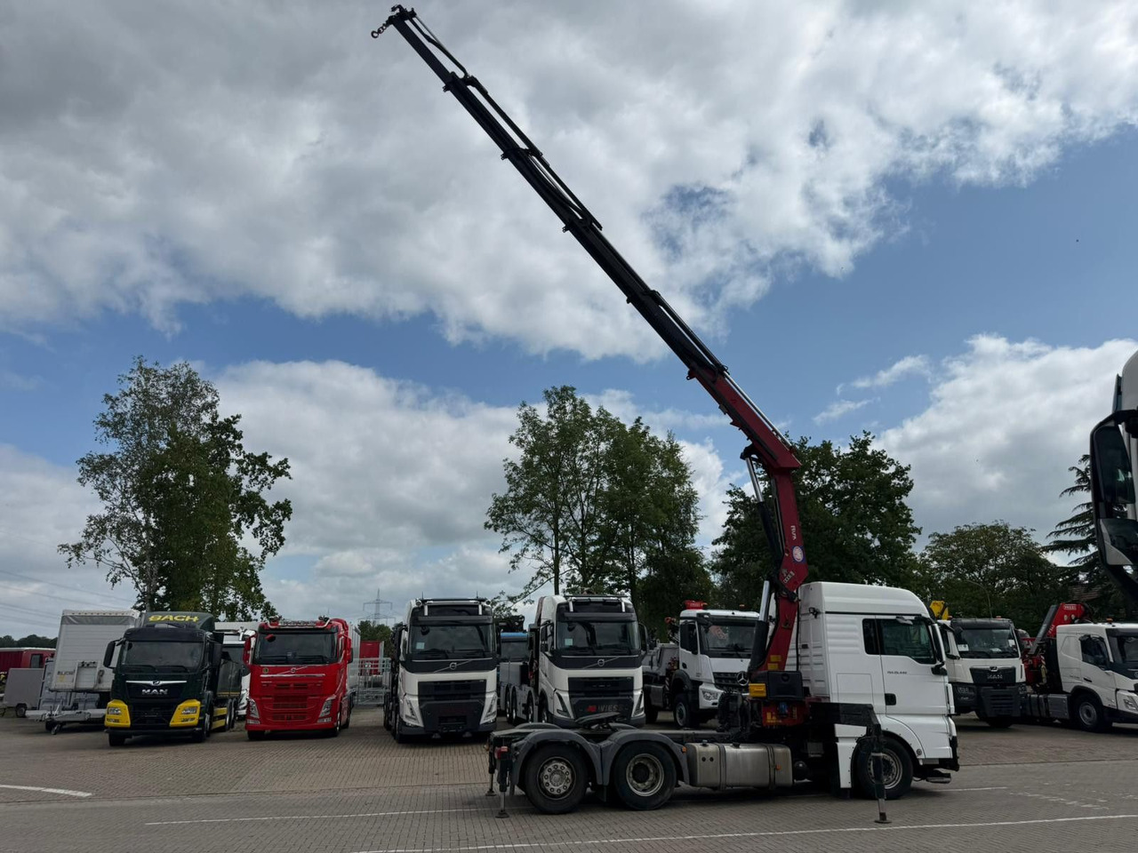 MAN TGX 26.440 6x2 mit HMF 3000-5 Kran TÜV NEU - Φορτηγό με γερανό: φωτογραφία 4 MAN TGX 26.440 6x2 mit HMF 3000-5 Kran TÜV NEU - Φορτηγό με γερανό: φωτογραφία 4