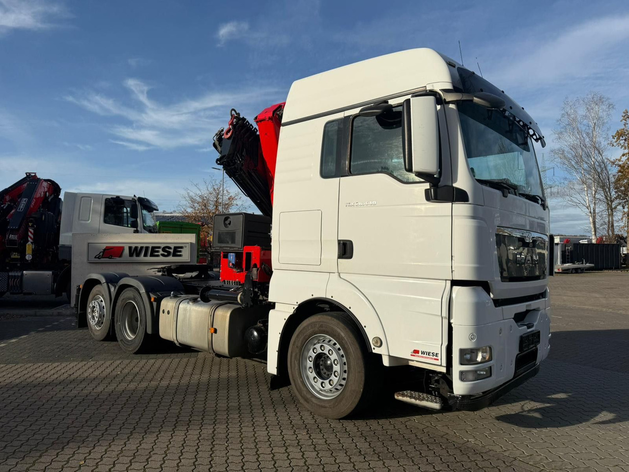 MAN TGX 26.440 6x2 mit HMF 3000-5 Kran Top Zustand - Φορτηγό με γερανό: φωτογραφία 3 MAN TGX 26.440 6x2 mit HMF 3000-5 Kran Top Zustand - Φορτηγό με γερανό: φωτογραφία 3