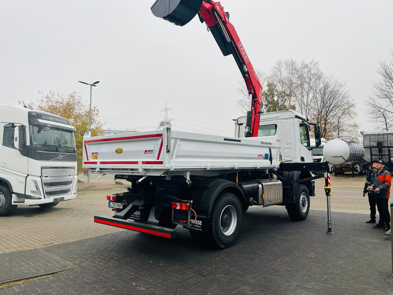 Mercedes-Benz Arocs 1835 4x4 Meiller Fassi Kran Kipper - Φορτηγό ανατρεπόμενο, Φορτηγό με γερανό: φωτογραφία 5 Mercedes-Benz Arocs 1835 4x4 Meiller Fassi Kran Kipper - Φορτηγό ανατρεπόμενο, Φορτηγό με γερανό: φωτογραφία 5