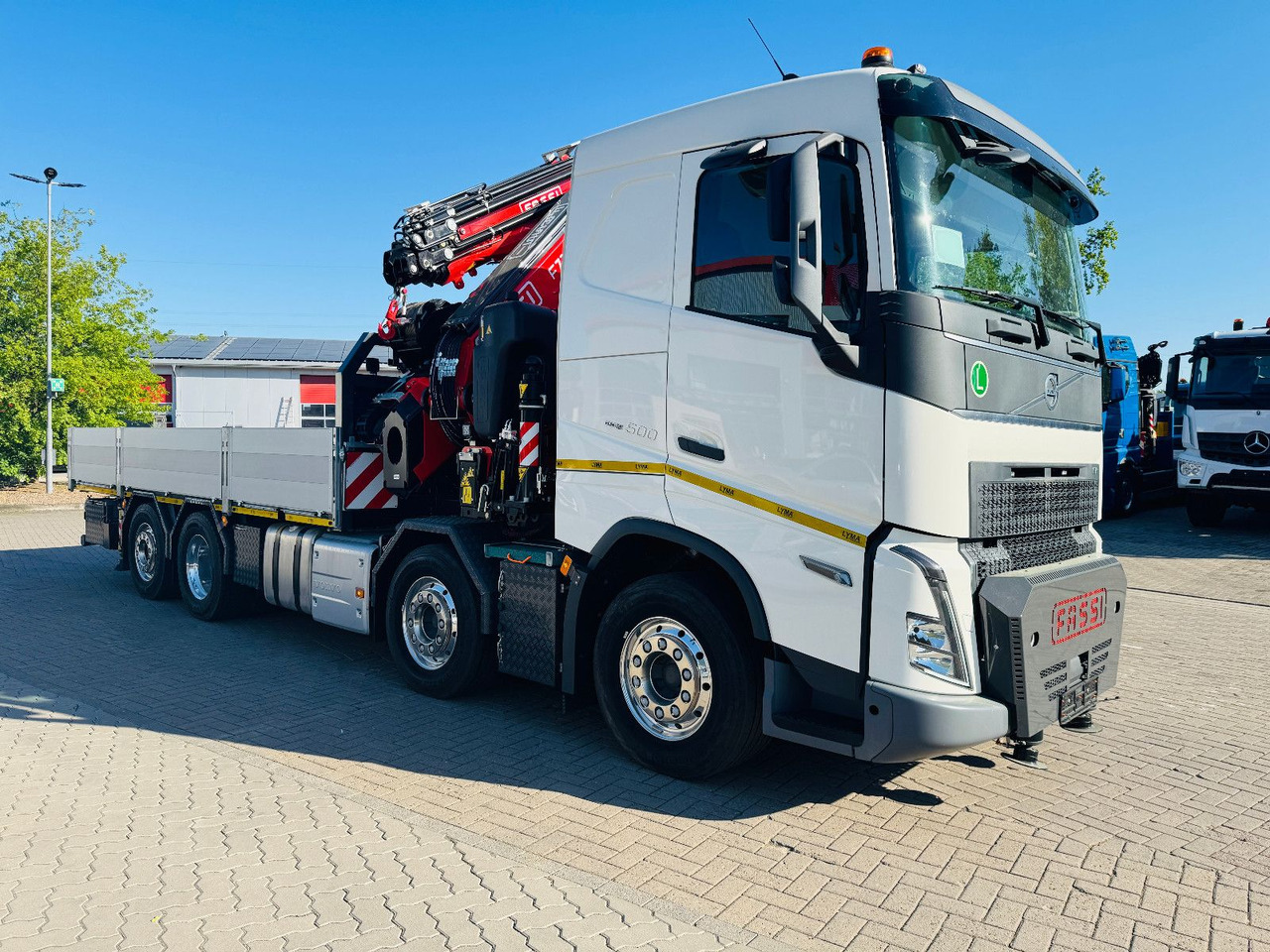 Volvo FH 500 8x2 mit F710RA.2.27 L426 und V20 Winde - Φορτηγό, Φορτηγό με γερανό: φωτογραφία 2 Volvo FH 500 8x2 mit F710RA.2.27 L426 und V20 Winde - Φορτηγό, Φορτηγό με γερανό: φωτογραφία 2