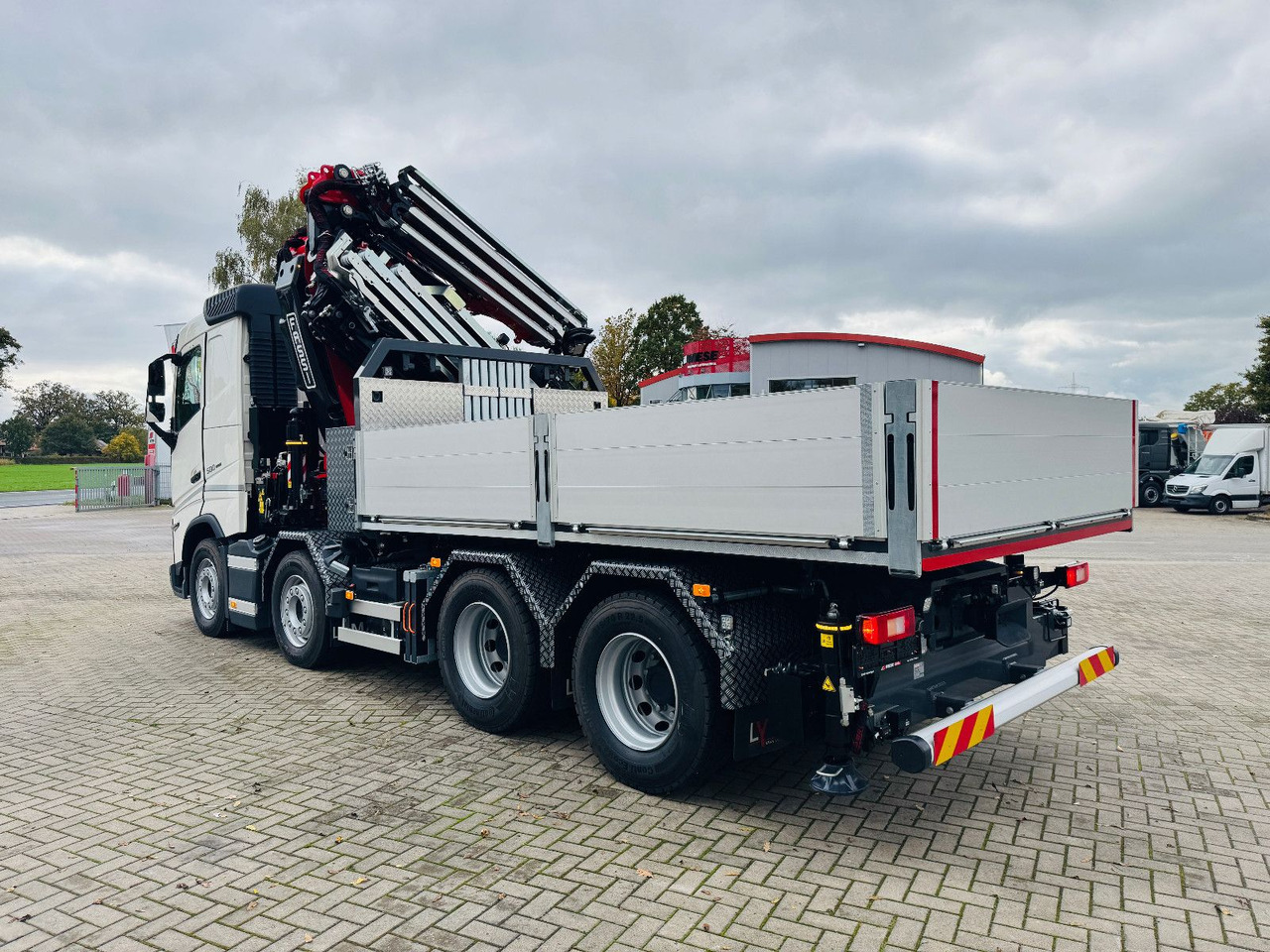 Volvo FH 500 8x4 Kran F820 RA2.27 Jib & Winde Sofort - Φορτηγό με γερανό: φωτογραφία 3 Volvo FH 500 8x4 Kran F820 RA2.27 Jib & Winde Sofort - Φορτηγό με γερανό: φωτογραφία 3