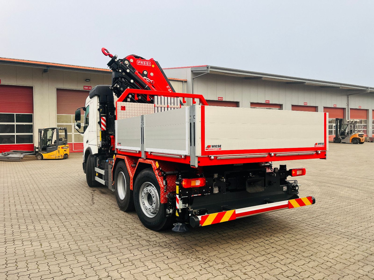 Volvo FMX 540 6x2 mit F545RA.2.28 - Φορτηγό με γερανό: φωτογραφία 4 Volvo FMX 540 6x2 mit F545RA.2.28 - Φορτηγό με γερανό: φωτογραφία 4