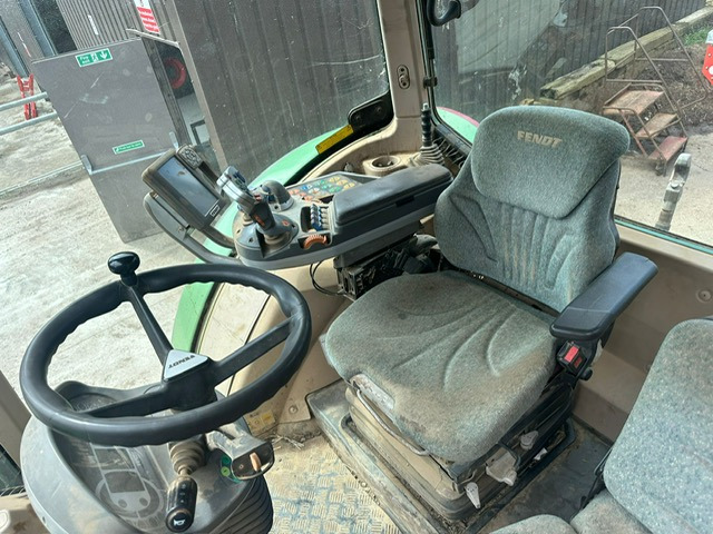 FENDT 724 Plus - Τρακτέρ: φωτογραφία 5 FENDT 724 Plus - Τρακτέρ: φωτογραφία 5