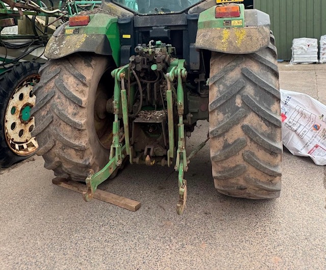 JOHN DEERE 6910 - Τρακτέρ: φωτογραφία 5 JOHN DEERE 6910 - Τρακτέρ: φωτογραφία 5