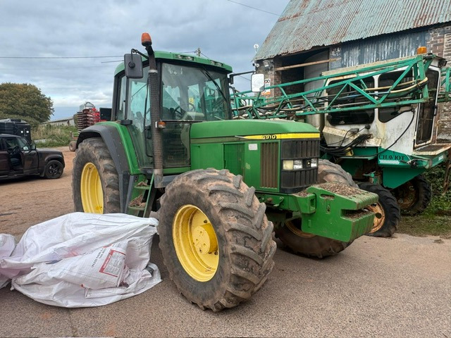 JOHN DEERE 6910 - Τρακτέρ: φωτογραφία 1 JOHN DEERE 6910 - Τρακτέρ: φωτογραφία 1