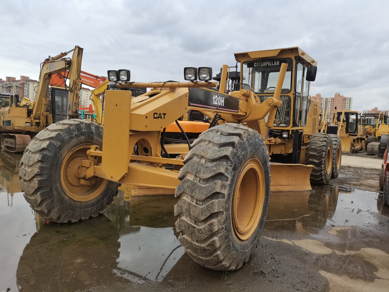 CATERPILLAR 120H - Γκρέιντερ: φωτογραφία 1 CATERPILLAR 120H - Γκρέιντερ: φωτογραφία 1
