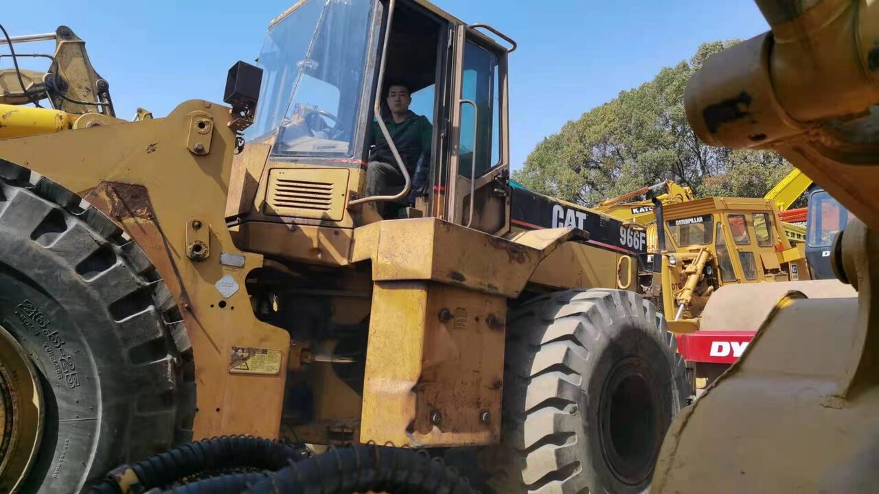 CATERPILLAR 966F - Ελαστιχοφόρος φορτωτής: φωτογραφία 2 CATERPILLAR 966F - Ελαστιχοφόρος φορτωτής: φωτογραφία 2