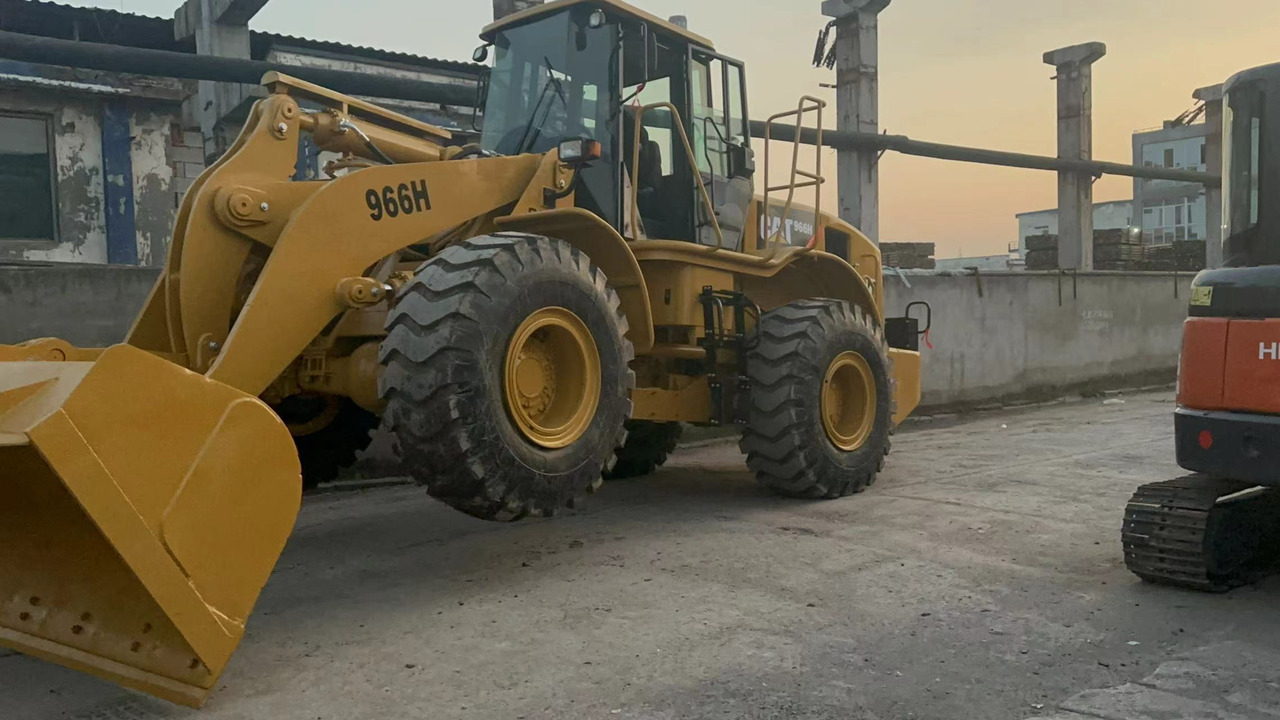 CATERPILLAR 966H - Τροχοφόρος εκσκαφέας: φωτογραφία 4 CATERPILLAR 966H - Τροχοφόρος εκσκαφέας: φωτογραφία 4