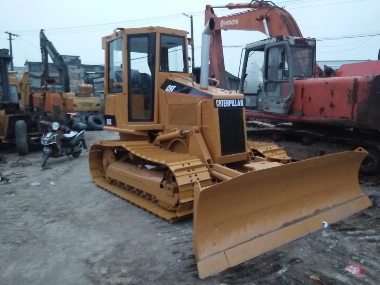 CATERPILLAR D5G - Μπουλντόζα: φωτογραφία 3 CATERPILLAR D5G - Μπουλντόζα: φωτογραφία 3