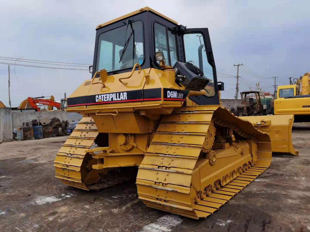 CATERPILLAR D6M - Μπουλντόζα: φωτογραφία 3 CATERPILLAR D6M - Μπουλντόζα: φωτογραφία 3