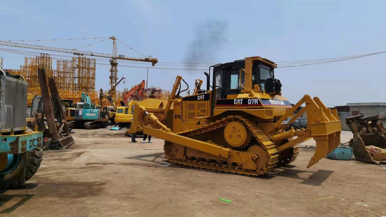 CATERPILLAR D7R - Μπουλντόζα: φωτογραφία 2 CATERPILLAR D7R - Μπουλντόζα: φωτογραφία 2