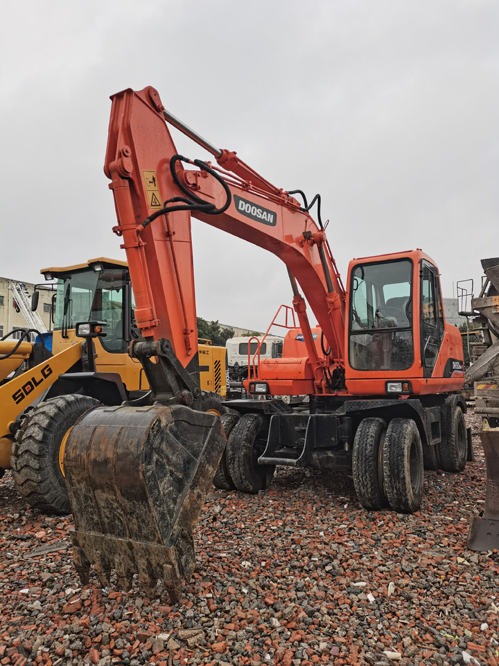 DOOSAN DH150W-7 - Τροχοφόρος εκσκαφέας: φωτογραφία 2 DOOSAN DH150W-7 - Τροχοφόρος εκσκαφέας: φωτογραφία 2