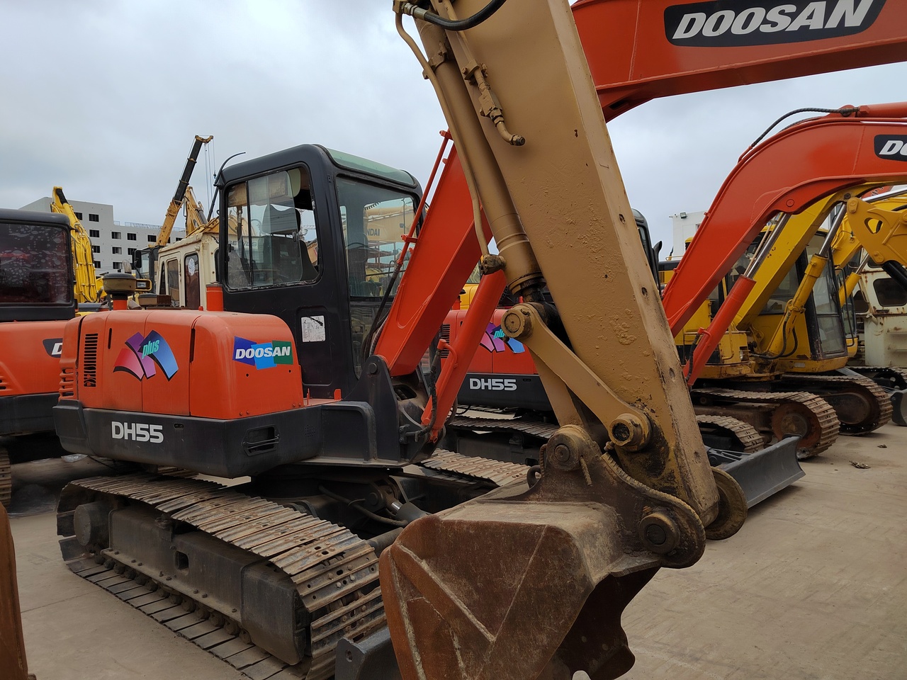 DOOSAN DH55 - Μίνι εκσκαφέας: φωτογραφία 2 DOOSAN DH55 - Μίνι εκσκαφέας: φωτογραφία 2