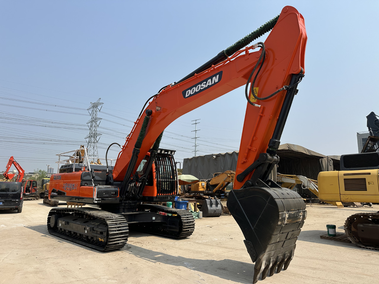 DOOSAN DX340LCA - Ερπυστριοφόρος εκσκαφέας: φωτογραφία 4 DOOSAN DX340LCA - Ερπυστριοφόρος εκσκαφέας: φωτογραφία 4