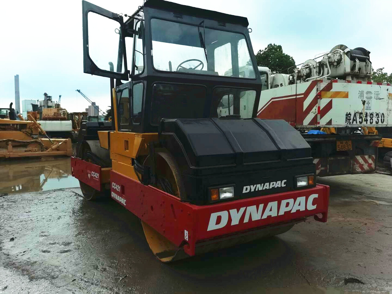 DYNAPAC CC421 - Οδοστρωτήρας: φωτογραφία 3 DYNAPAC CC421 - Οδοστρωτήρας: φωτογραφία 3