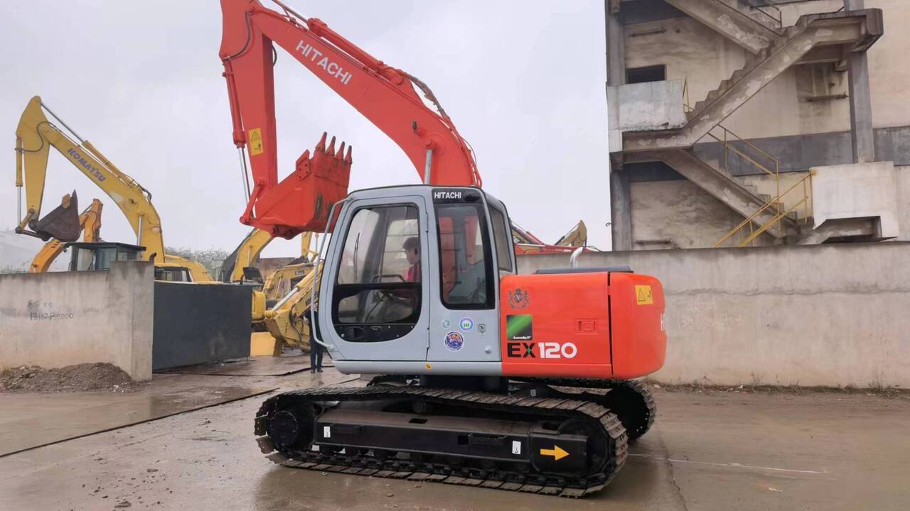 HITACHI EX120-5 - Ερπυστριοφόρος εκσκαφέας: φωτογραφία 1 HITACHI EX120-5 - Ερπυστριοφόρος εκσκαφέας: φωτογραφία 1