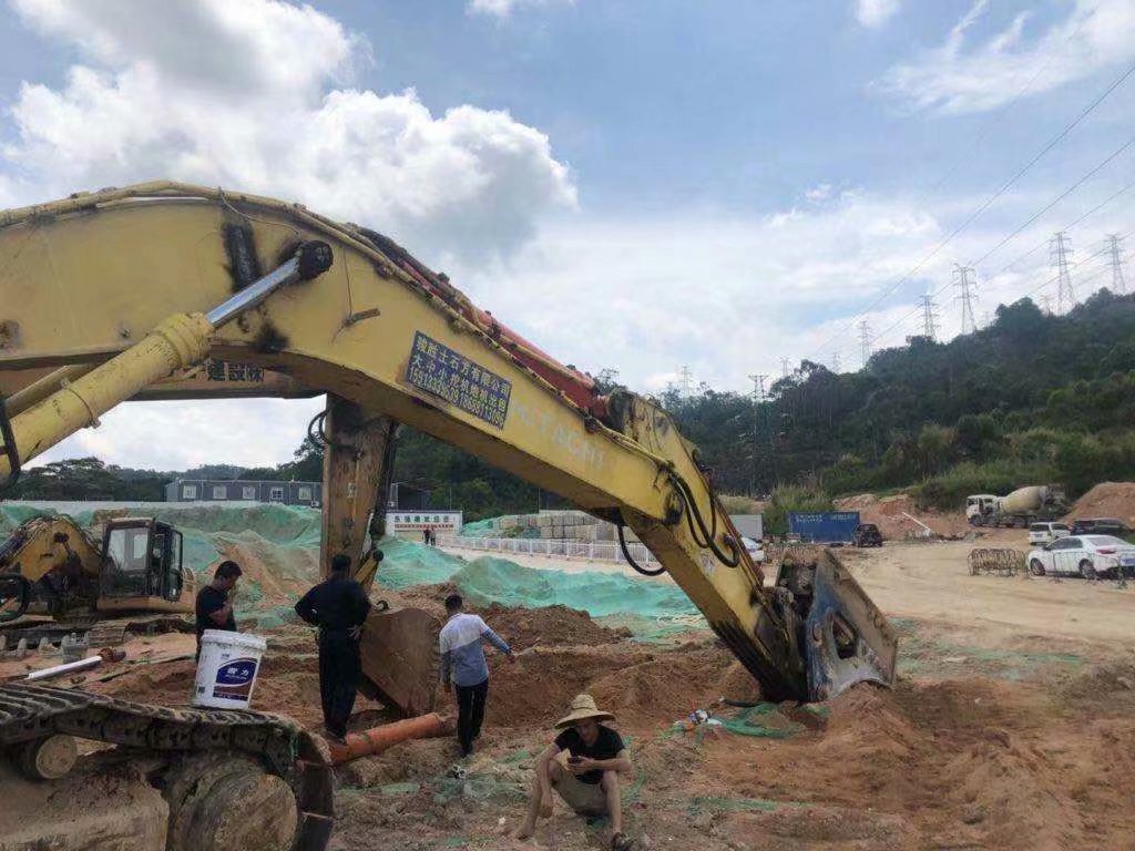 HITACHI ZX490 - Ερπυστριοφόρος εκσκαφέας: φωτογραφία 4 HITACHI ZX490 - Ερπυστριοφόρος εκσκαφέας: φωτογραφία 4