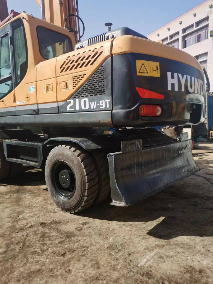 HYUNDAI 210W-9 - Τροχοφόρος εκσκαφέας: φωτογραφία 4 HYUNDAI 210W-9 - Τροχοφόρος εκσκαφέας: φωτογραφία 4