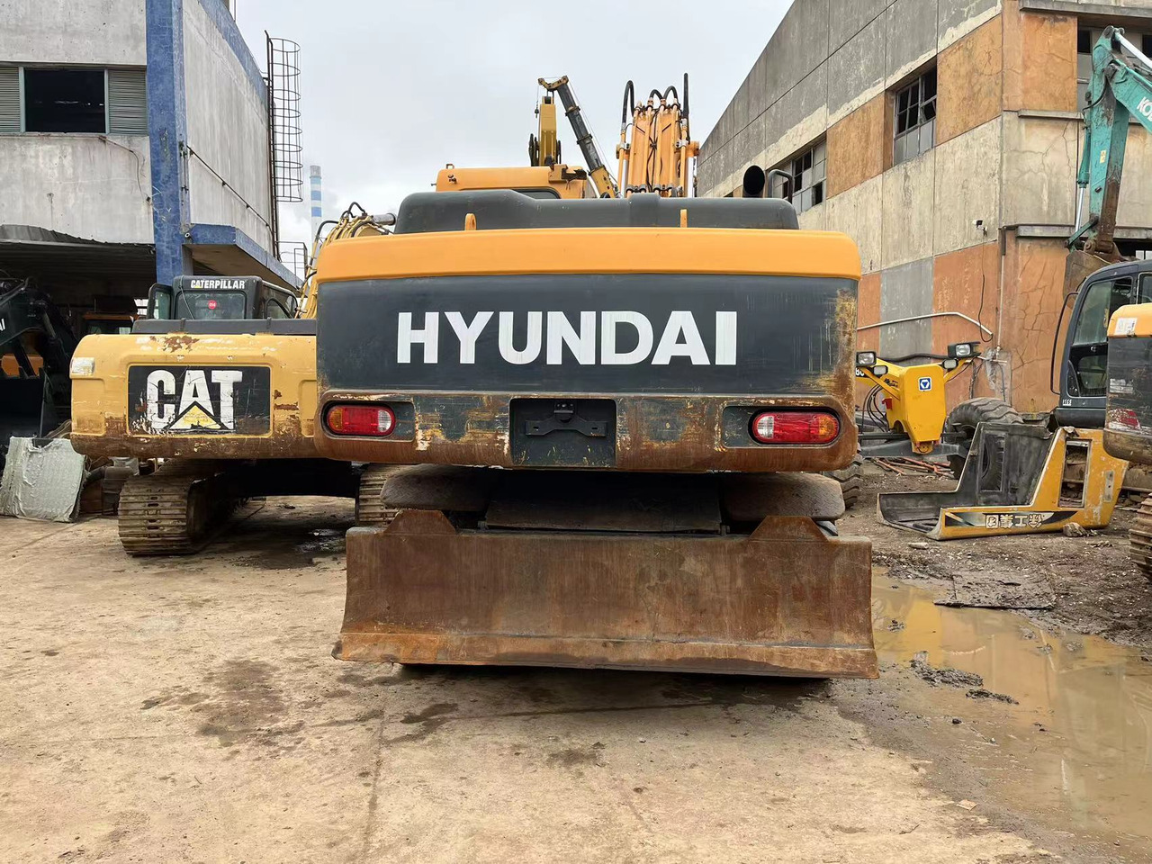 HYUNDAI 210W-9 - Τροχοφόρος εκσκαφέας: φωτογραφία 4 HYUNDAI 210W-9 - Τροχοφόρος εκσκαφέας: φωτογραφία 4