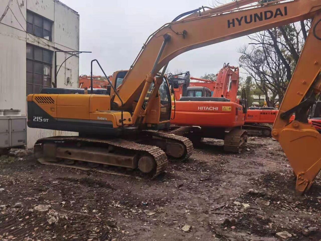 HYUNDAI R215-9T - Ερπυστριοφόρος εκσκαφέας: φωτογραφία 3 HYUNDAI R215-9T - Ερπυστριοφόρος εκσκαφέας: φωτογραφία 3