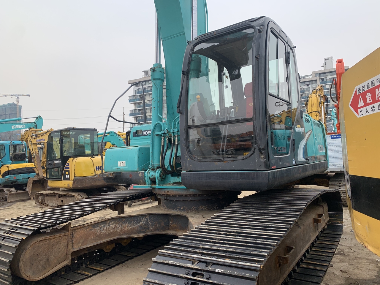 KOBELCO SK260LC-8 - Ερπυστριοφόρος εκσκαφέας: φωτογραφία 2 KOBELCO SK260LC-8 - Ερπυστριοφόρος εκσκαφέας: φωτογραφία 2