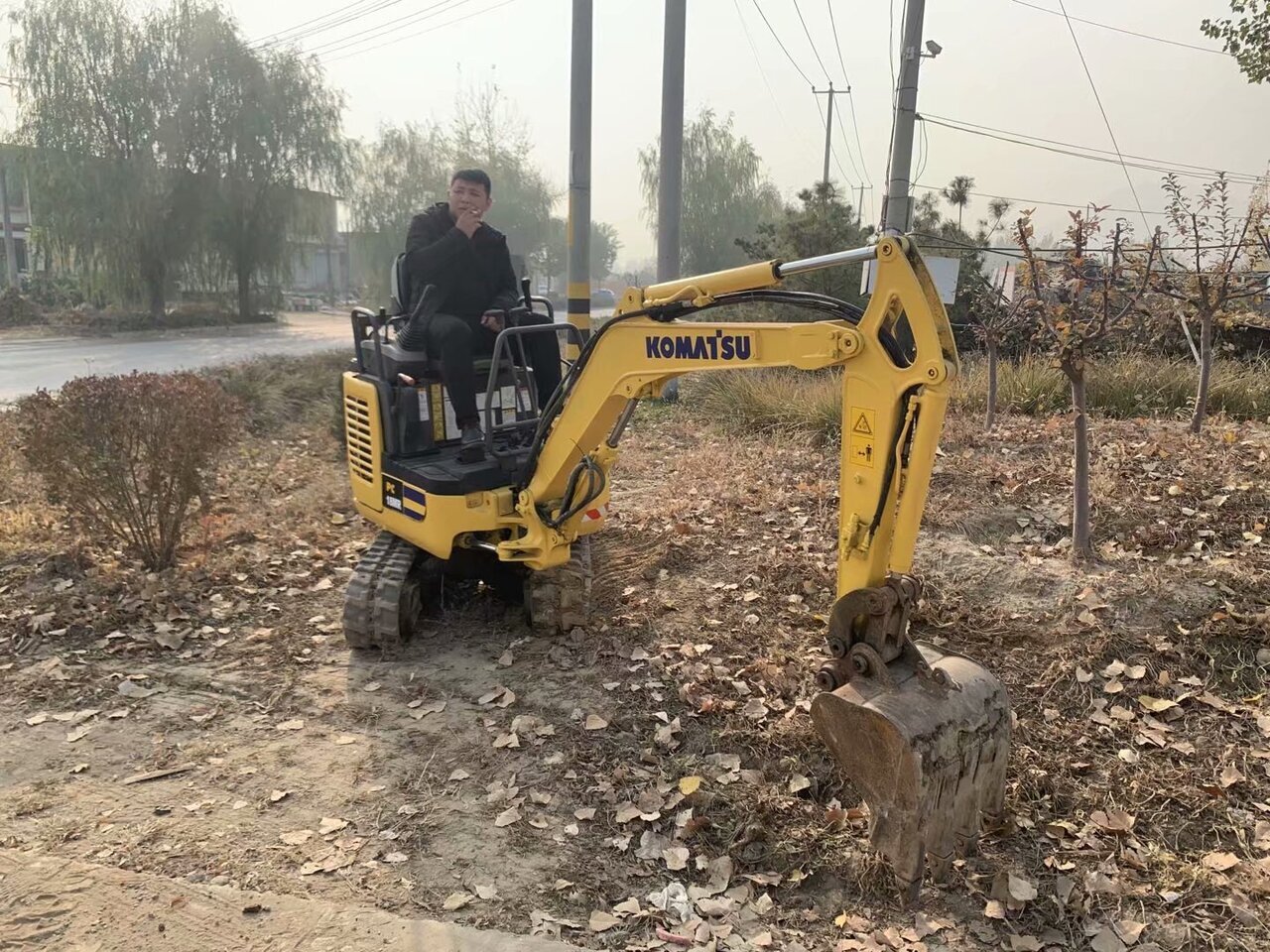 KOMATSU PC18MR - Ερπυστριοφόρος εκσκαφέας: φωτογραφία 1 KOMATSU PC18MR - Ερπυστριοφόρος εκσκαφέας: φωτογραφία 1