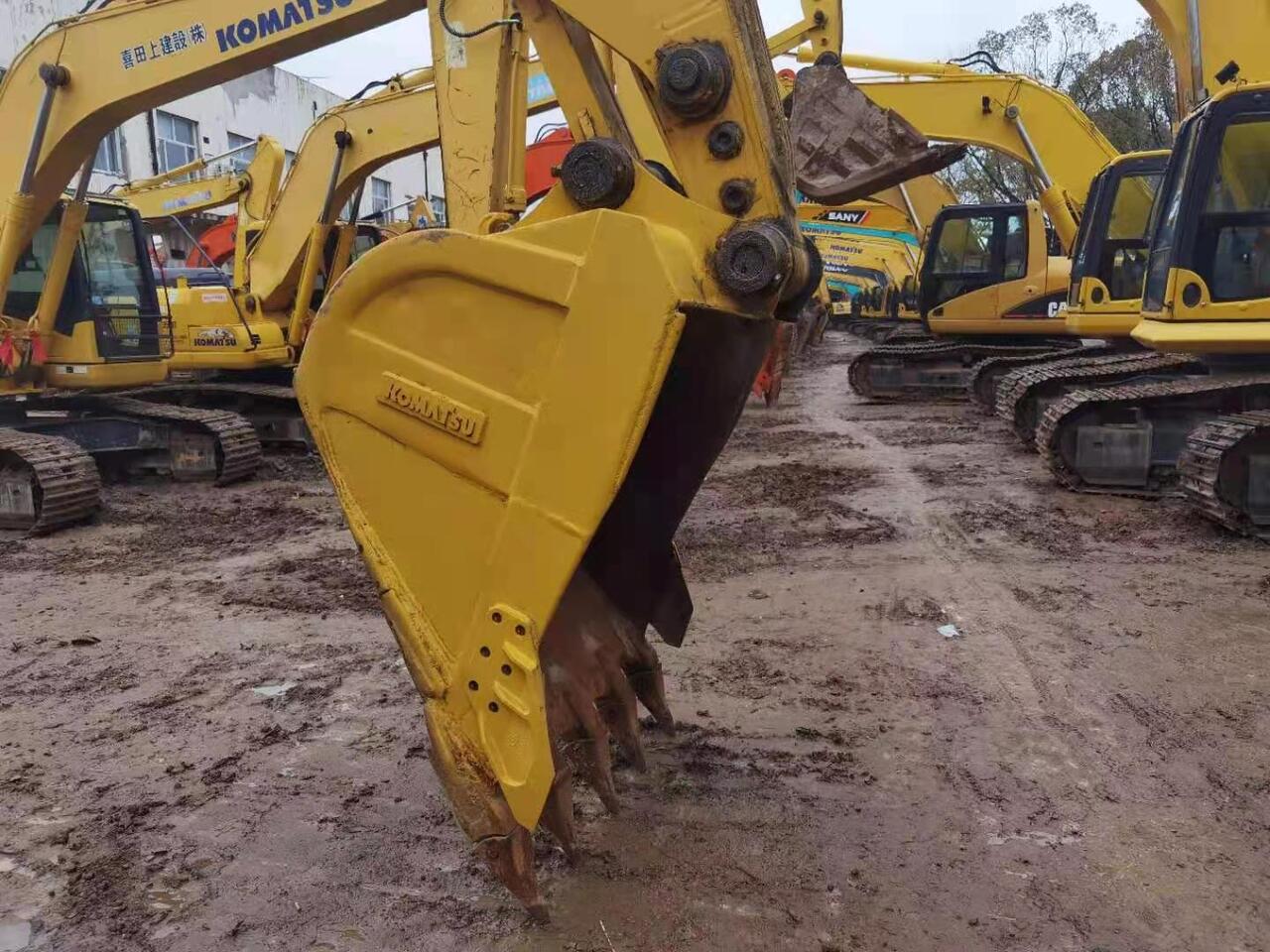 KOMATSU PC210-8 - Ερπυστριοφόρος εκσκαφέας: φωτογραφία 4 KOMATSU PC210-8 - Ερπυστριοφόρος εκσκαφέας: φωτογραφία 4