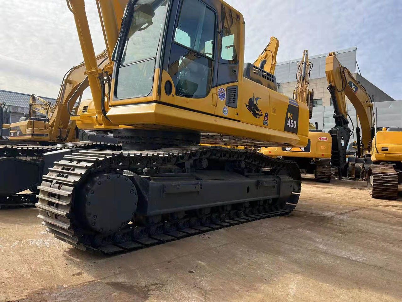 KOMATSU PC450-8-excavator - Ερπυστριοφόρος εκσκαφέας: φωτογραφία 4 KOMATSU PC450-8-excavator - Ερπυστριοφόρος εκσκαφέας: φωτογραφία 4