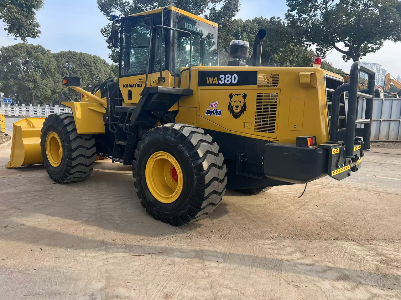 KOMATSU WA380-6 - Ελαστιχοφόρος φορτωτής: φωτογραφία 3 KOMATSU WA380-6 - Ελαστιχοφόρος φορτωτής: φωτογραφία 3