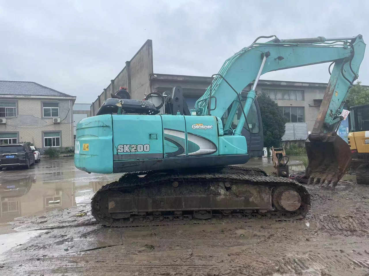 Kobelco SK200 - Ερπυστριοφόρος εκσκαφέας: φωτογραφία 4 Kobelco SK200 - Ερπυστριοφόρος εκσκαφέας: φωτογραφία 4