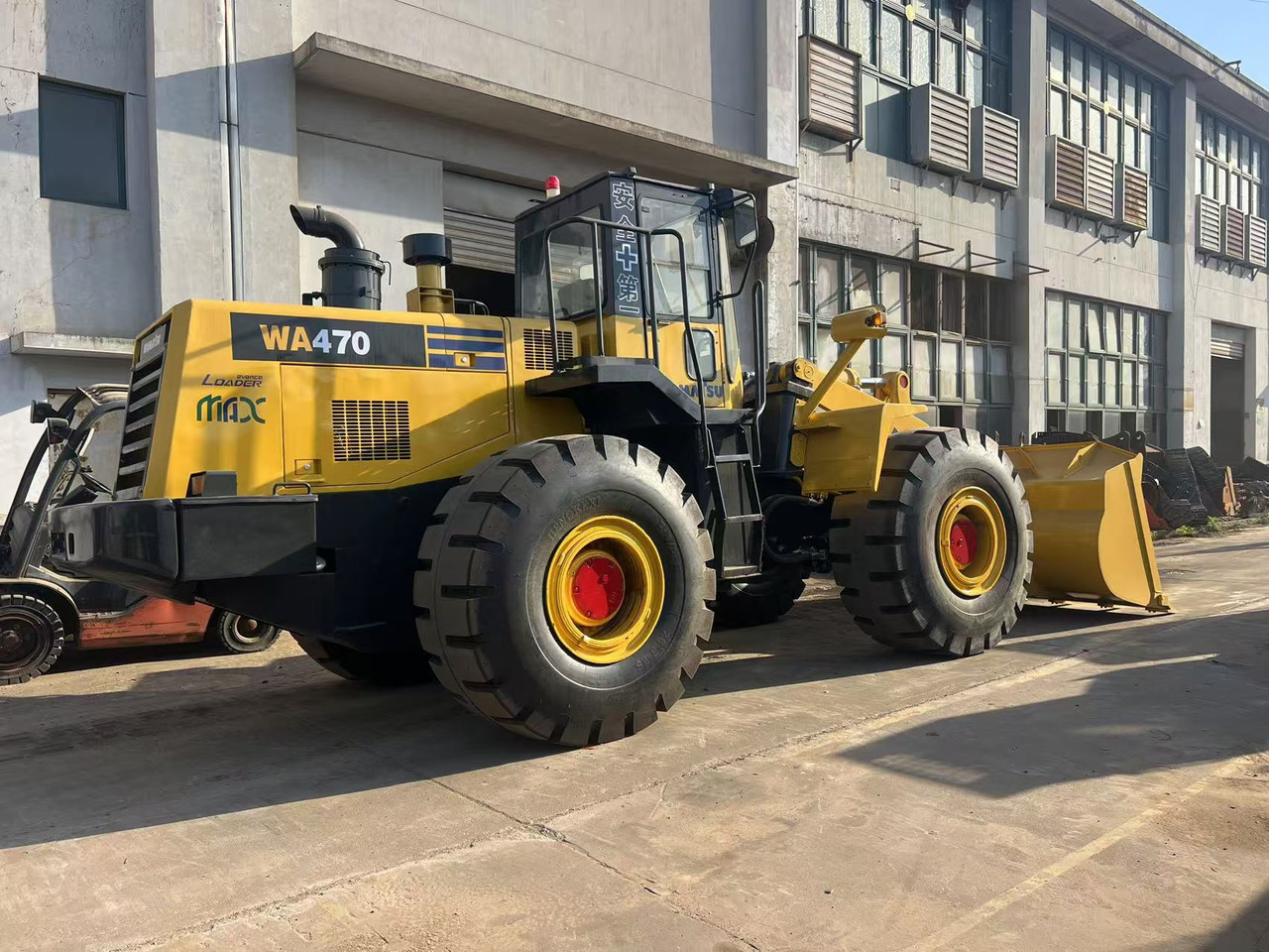Komatsu WA470-3 - Ελαστιχοφόρος φορτωτής: φωτογραφία 4 Komatsu WA470-3 - Ελαστιχοφόρος φορτωτής: φωτογραφία 4