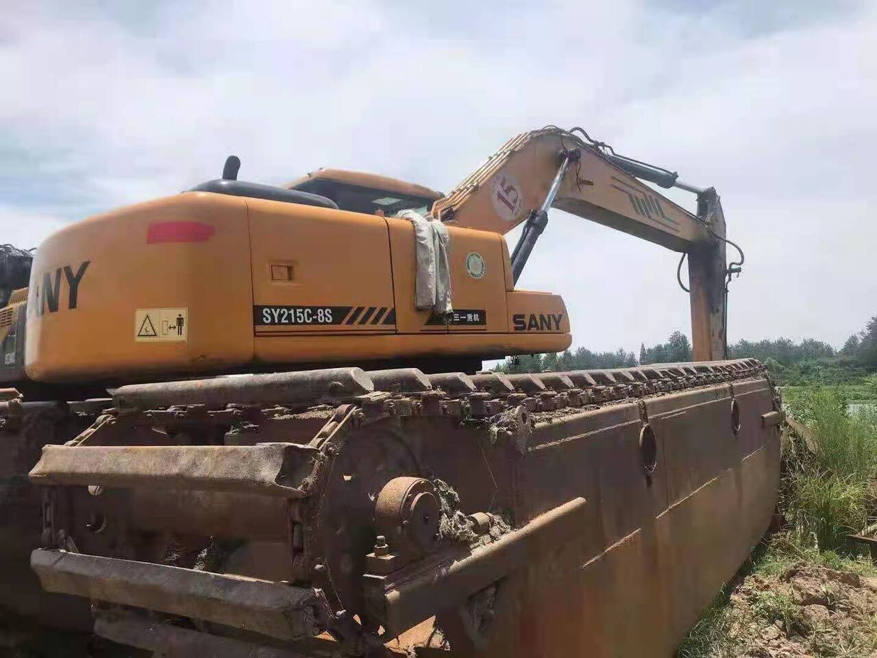 SANY 215C - Πλωτός εκσκαφέας: φωτογραφία 2 SANY 215C - Πλωτός εκσκαφέας: φωτογραφία 2