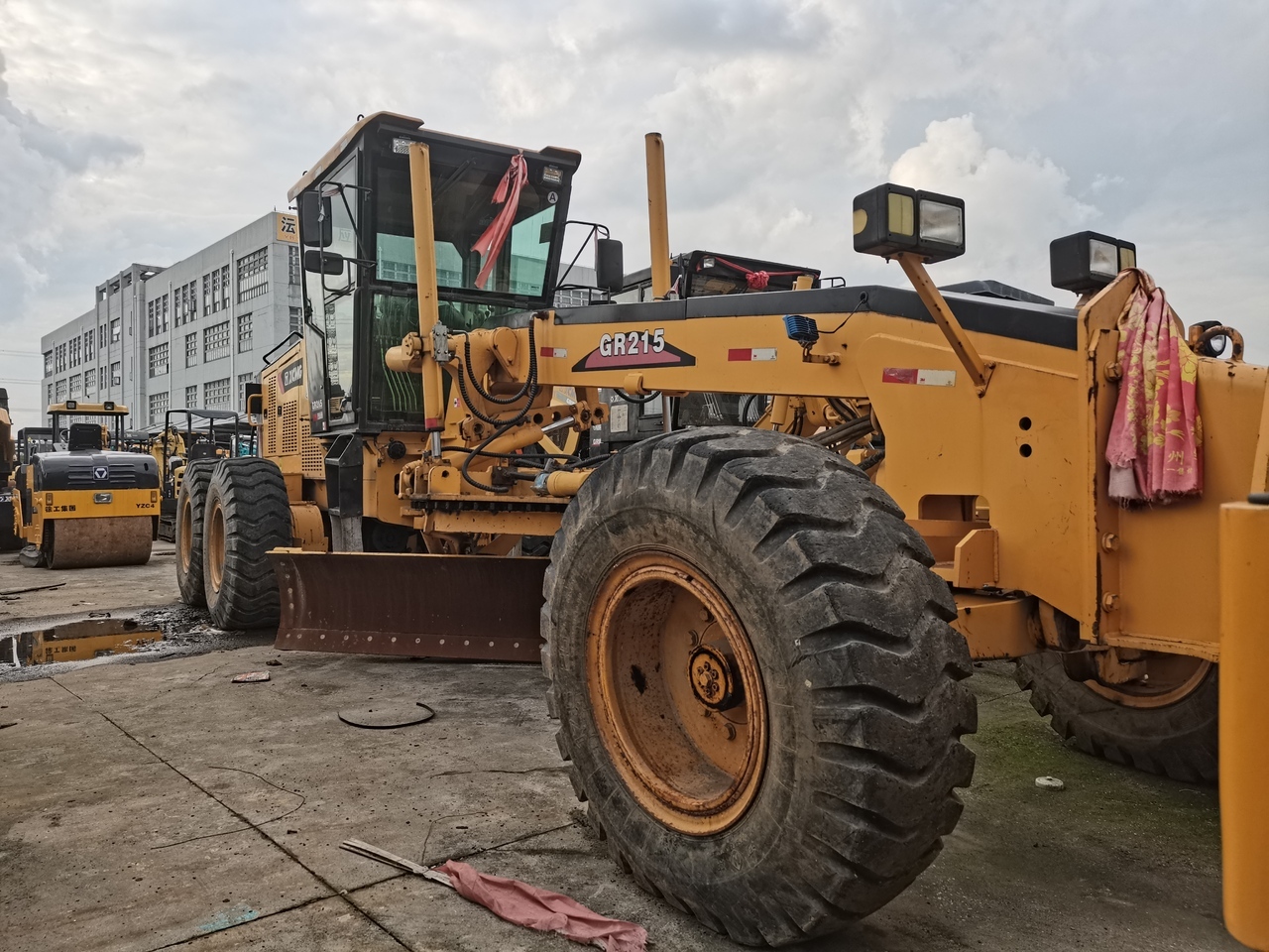 XCMG GR215 - Γκρέιντερ: φωτογραφία 1 XCMG GR215 - Γκρέιντερ: φωτογραφία 1