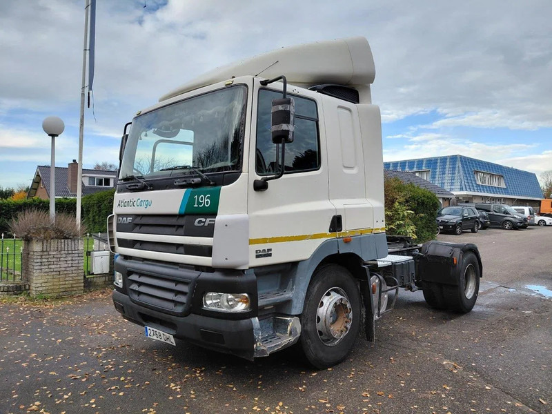 DAF CF 85.430 MANUAL ZF GEARBOX 4x2 Truckhead !! EURO 3 Engine !! - Τράκτορας: φωτογραφία 1 DAF CF 85.430 MANUAL ZF GEARBOX 4x2 Truckhead !! EURO 3 Engine !! - Τράκτορας: φωτογραφία 1